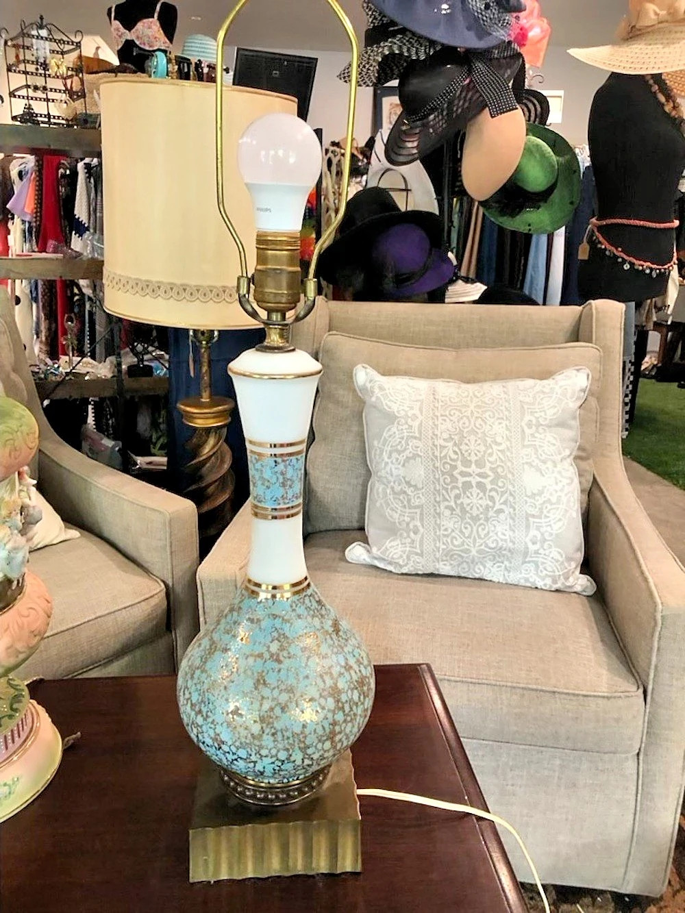 Vintage Blue & White Table Lamp